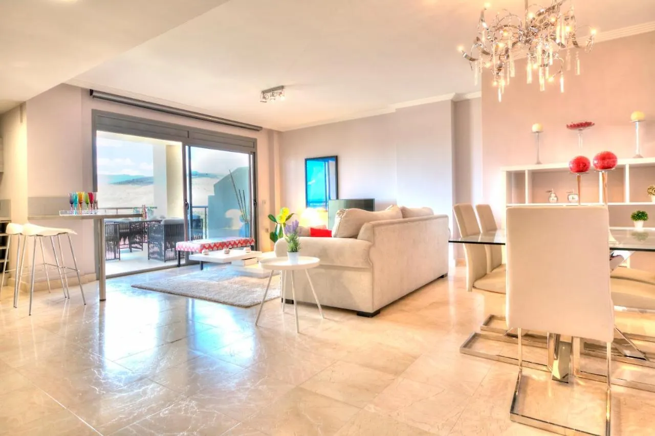 Mediterranean Swing - Acosta Apartment 4, Villa Padierna إِستيبونا