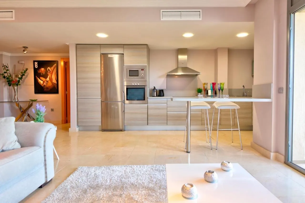 Mediterranean Swing - Acosta Apartment 4, Villa Padierna إِستيبونا