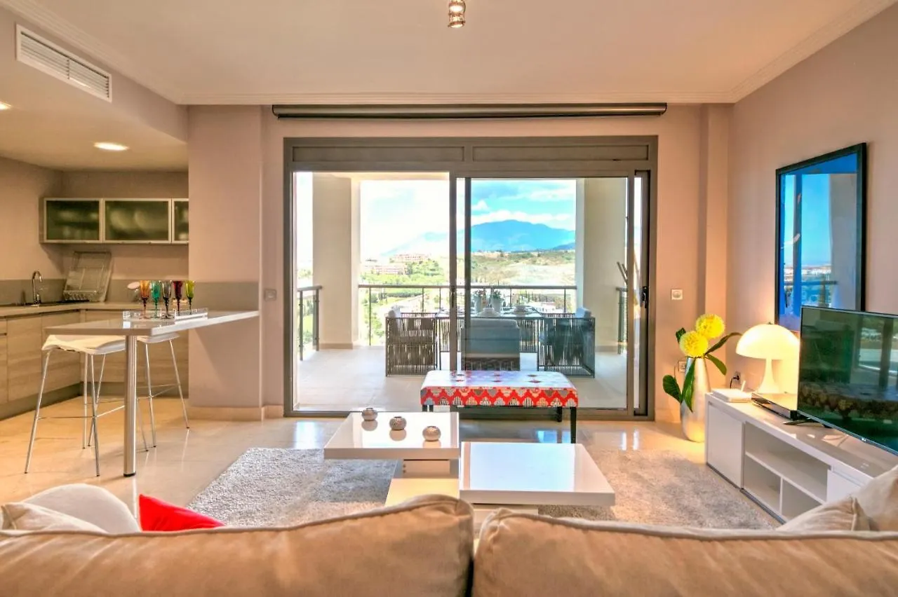 Mediterranean Swing - Acosta Apartment 4, Villa Padierna إِستيبونا