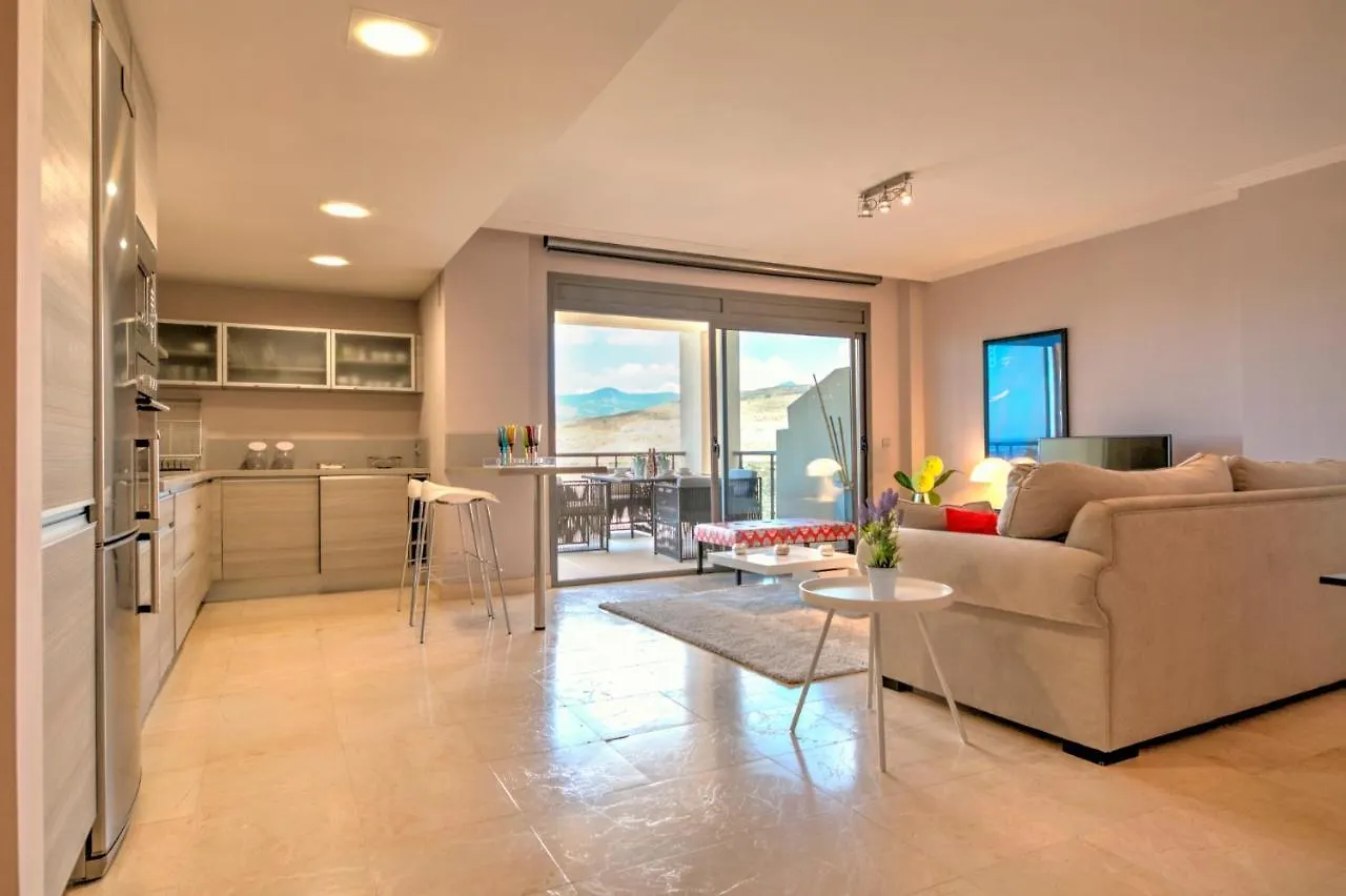 Mediterranean Swing - Acosta Apartment 4, Villa Padierna Estepona